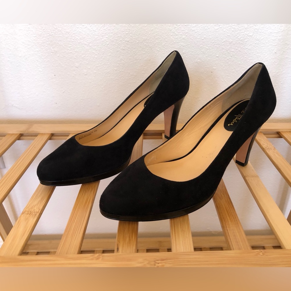 Cole Haan Black Suede Heels VGUC, Size 8B
